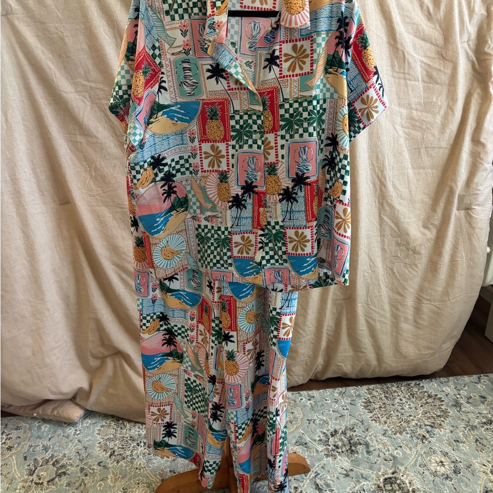 2 piece set Skies Are Blue Multicolor wide leg pants and matching top